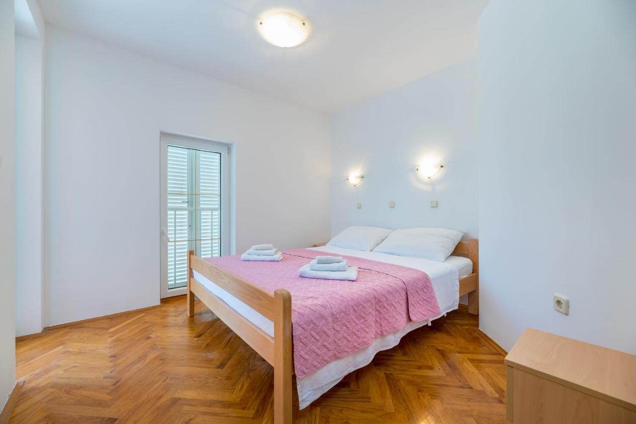 באסקה Apartments Melania & Antonia מראה חיצוני תמונה
