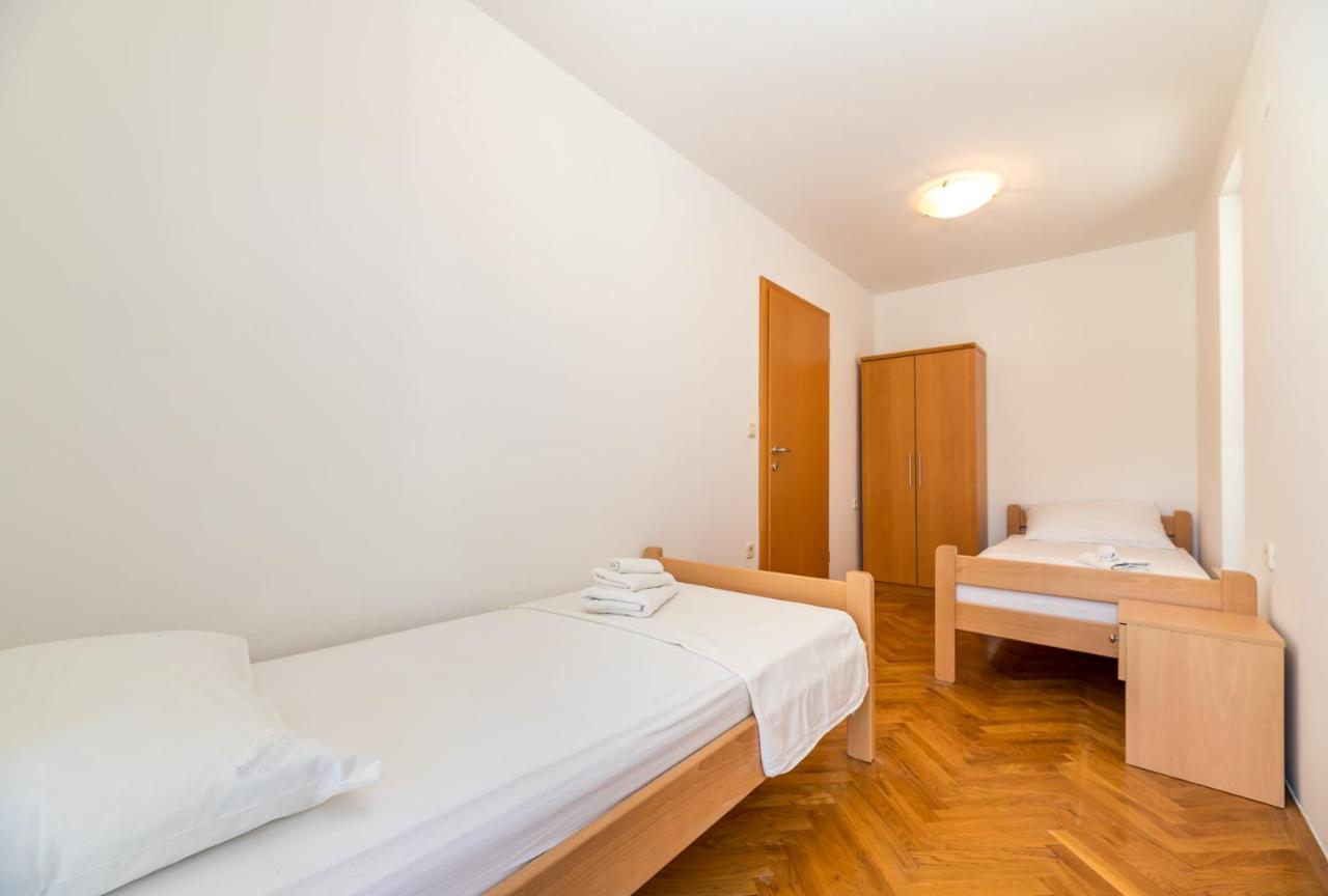 באסקה Apartments Melania & Antonia מראה חיצוני תמונה