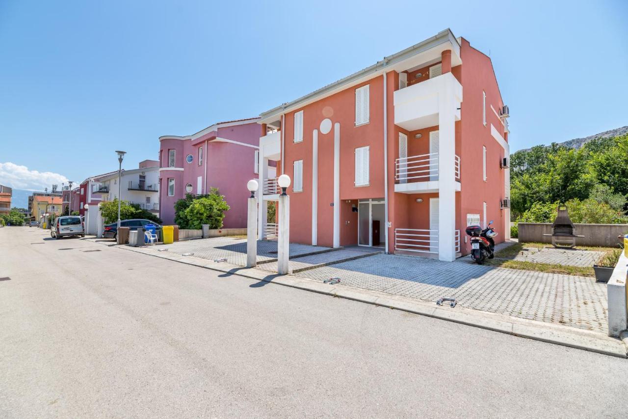 באסקה Apartments Melania & Antonia מראה חיצוני תמונה