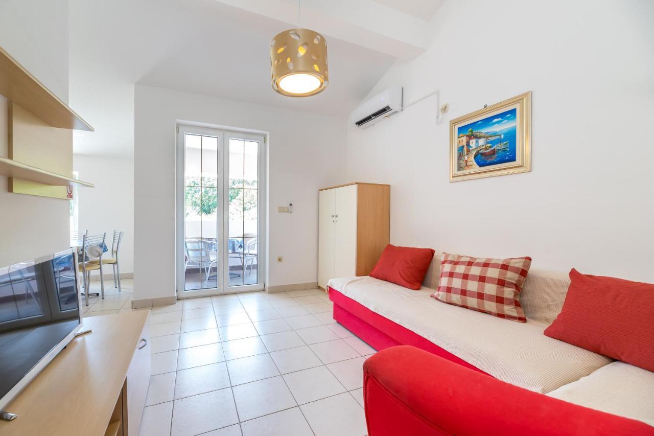באסקה Apartments Melania & Antonia מראה חיצוני תמונה
