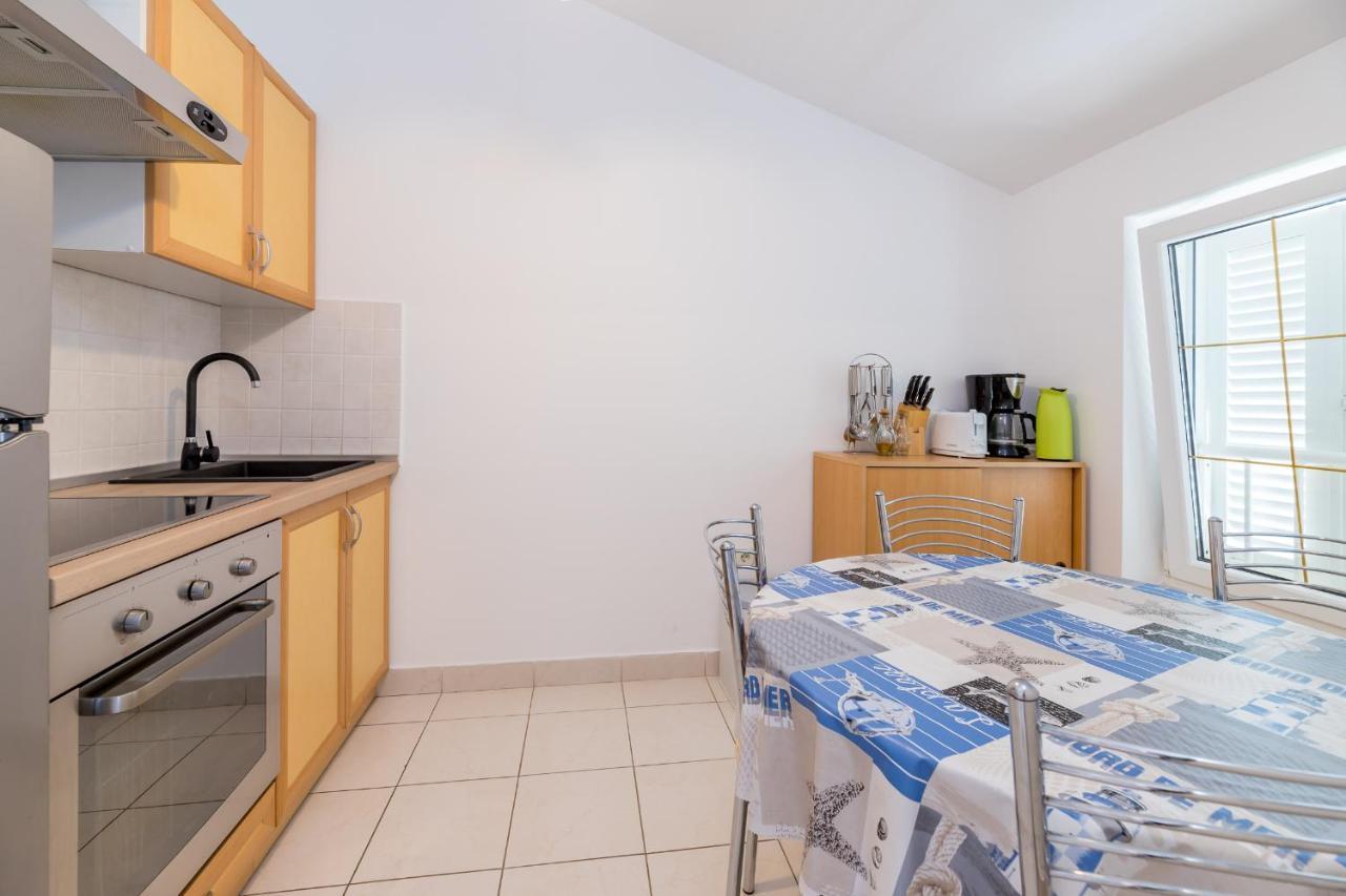 באסקה Apartments Melania & Antonia מראה חיצוני תמונה